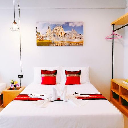 Little Lanna Guesthouse Chiang Mai Exteriör bild